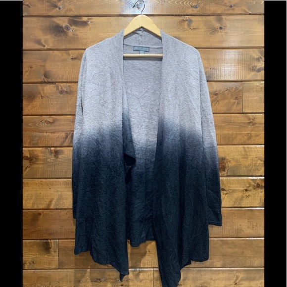 Barefoot Dreams Bamboo Chic Lite Ombre Calypso Wrap Cardigan - Picture 2 of 6